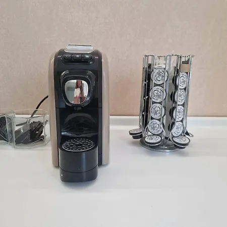 A Casa Di Leda - Wi-fi Gratuito & Parcheggio - 800 M Dal Mare 3* Civitanova Marche