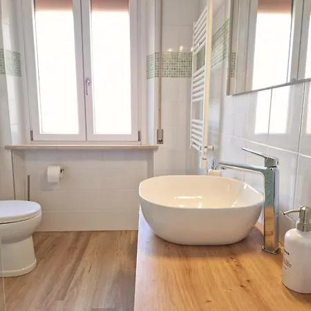 Vendégház A Casa Di Leda - Wi-fi Gratuito & Parcheggio - 800 M Dal Mare