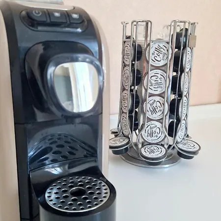 A Casa Di Leda - Wi-fi Gratuito & Parcheggio - 800 M Dal Mare