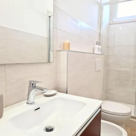 Vendégház A Casa Di Leda - Wi-fi Gratuito & Parcheggio - 800 M Dal Mare 3*