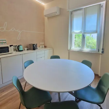 A Casa Di Leda - Wi-fi Gratuito & Parcheggio - 800 M Dal Mare Pensionat Civitanova Marche