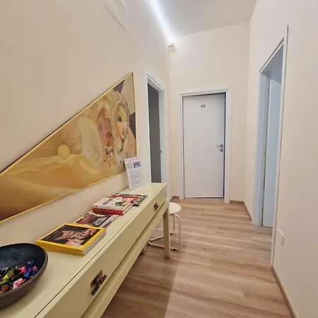 Pensionat A Casa Di Leda - Wi-fi Gratuito & Parcheggio - 800 M Dal Mare Civitanova Marche